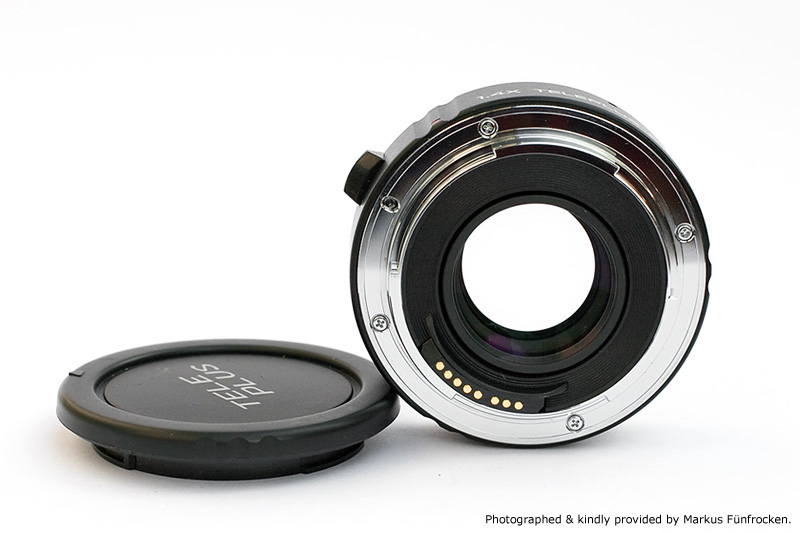 Kenko Teleplus Pro 300 AF 1.4x for Canon EF Bottom View showing 8 electronic contacts